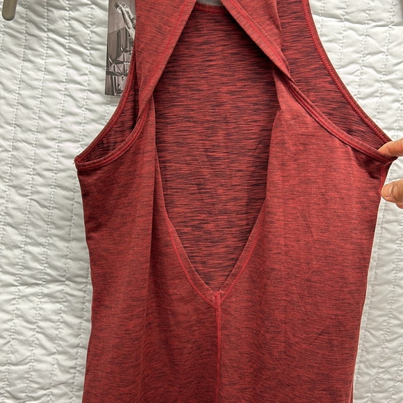 Born Primitive Edge Tank top with open back details fitted. - Picture 4 of 5